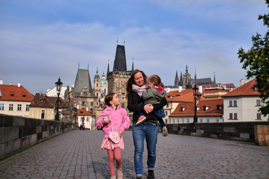 Помощь украинцам в Чехии: какие изменения коснутся временной защиты в 2024 году?